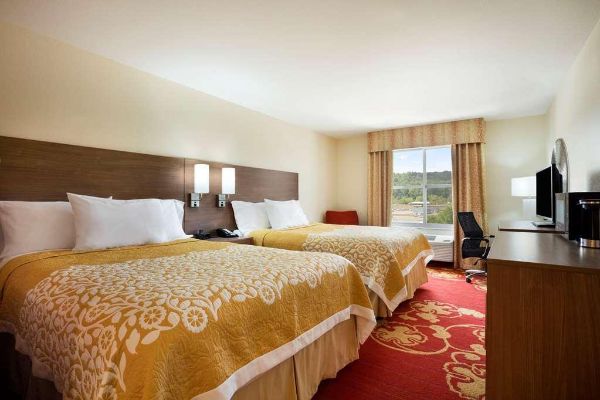 DAYS INN & SUITES BY WYNDHAM C (Caldwell)